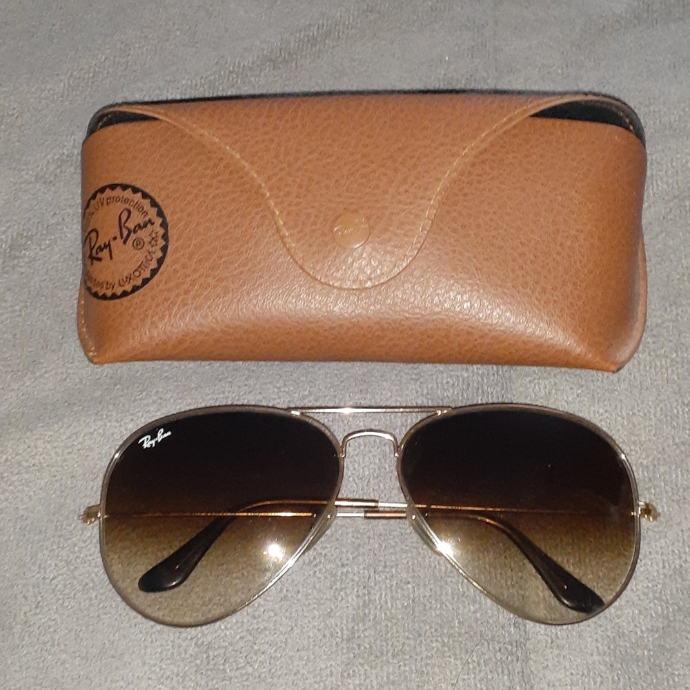 Ray ban